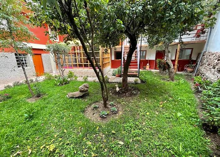 Hostel La Casa De Lala