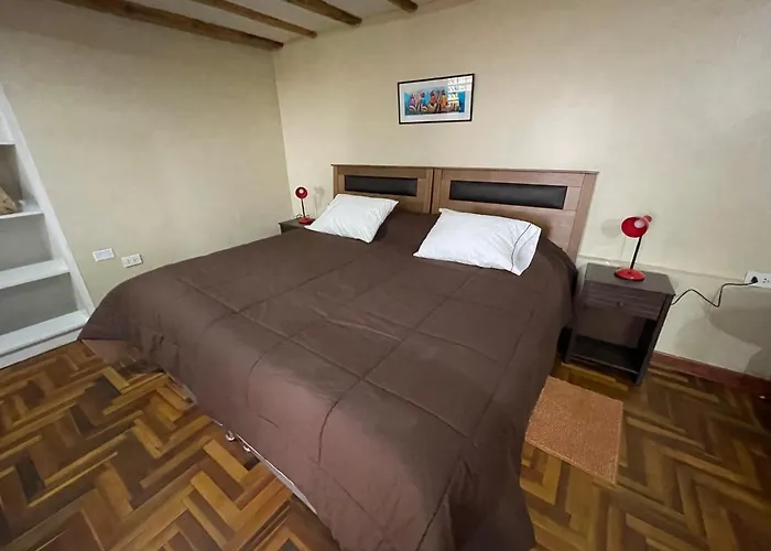 La Casa De Lala Hostel *